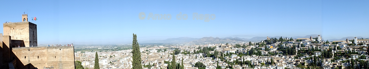 Panorámica desde La Alhambra (Granada) Panorámica desde La Alhambra de Granada